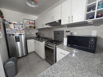 VENDO DEPARTAMENTO EN PUEBLO LIBRE, CERCA A PLAZA LAS BANDERAS