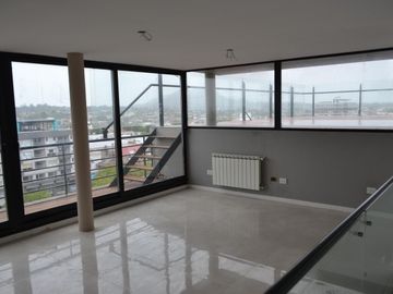 VENTA PENTHOUSE EDIFICIO ROCA. BALCARCE