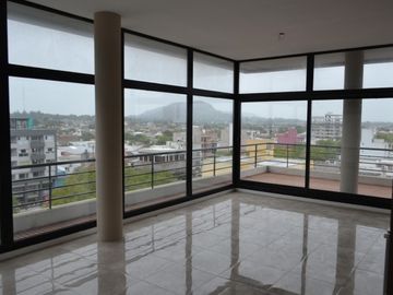 VENTA PENTHOUSE EDIFICIO ROCA. BALCARCE