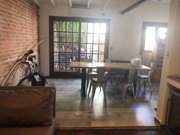 Rosario 1059, San Fernando. Excelente PH (al fondo)