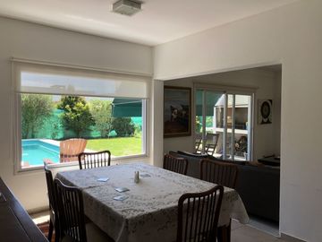 VENTA CASA 4 DORMITORIOS -DEP. - PARRILLA -  PILETA -CASAS DE SANTA MARIA