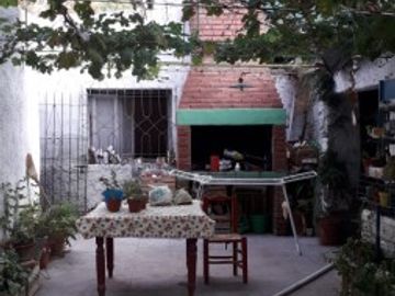 SE VENDE CASA EN CUADRO NACIONAL