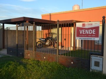 VENTA CASA PARA ENTRAR A VIVIR!! BALCARCE
