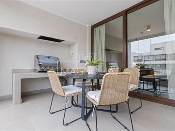 Departamento en Venta en LUJOSO DEPARTAMENTO DÚPLEX CON JARDÍN EN ALTO LOS DOMINICOS