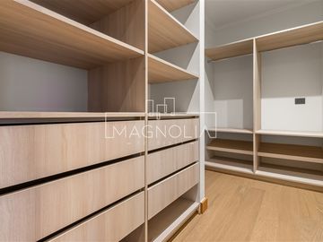 Departamento en Venta en LUJOSO DEPARTAMENTO DÚPLEX CON JARDÍN EN ALTO LOS DOMINICOS