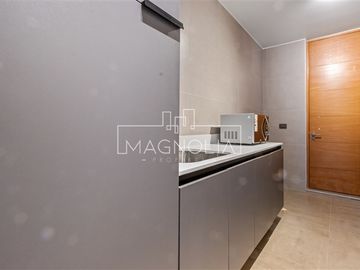 Departamento en Venta en LUJOSO DEPARTAMENTO DÚPLEX CON JARDÍN EN ALTO LOS DOMINICOS