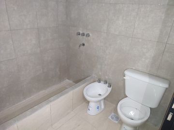 EN VENTA DUPLEX ZONA CLUB PARACAO