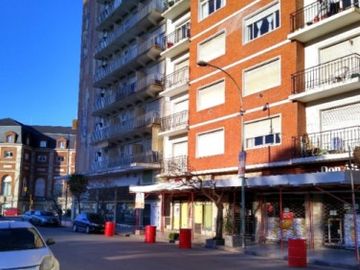 VENTA - DEPARTAMENTO -  2 AMBIENTES - EXCELENTE UBICACION - PLAZA COLON - MAR DEL PLATA