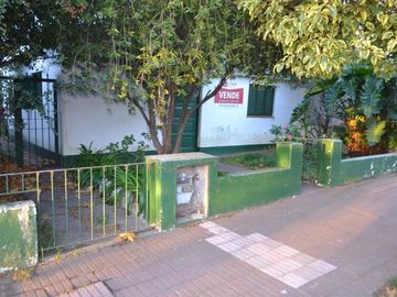 VENTA CASA A RECICLAR !!