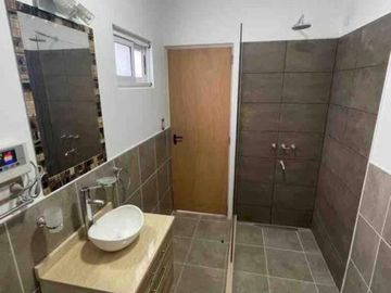 SE VENDE CASA ZONA AMANECERES DEL SEMINARIO A ESTRENAR