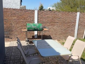SE VENDE CASA ZONA AMANECERES DEL SEMINARIO A ESTRENAR