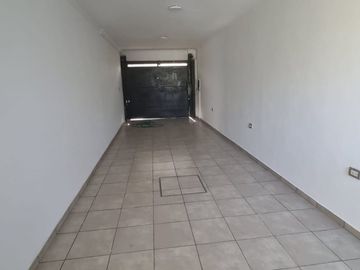 SE VENDE CASA ZONA AMANECERES DEL SEMINARIO A ESTRENAR