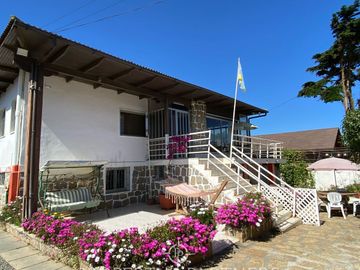 El Quisco, gran casa a pasos de la playa
