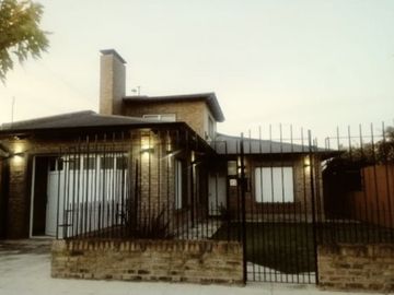Muy linda casa en venta! Coronel Suarez