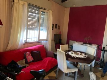 CASA DE 2 DORMITORIOS EN VENTA