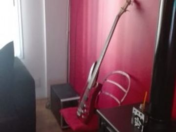 Haedo 764. Excelente chalet 7 ambientes, gran jardÃ­n y pileta