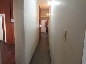 VENDO CASA CON COMPLEJO DE COCHERAS BARRIO MERCANTIL