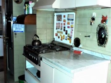 SEMIPISO FRENTE AL ARZOBISPADO CON COCHERA USD 149.000!!!