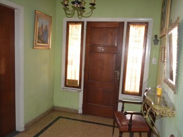 VENTA/PERMUTA CHALET BALCARCE