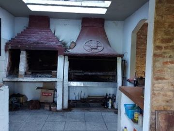 Venta Casa Quinta 3 Amb con Pileta en Paraje El Pato, Berazategui