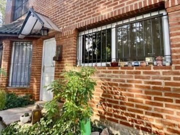 Malabia 1140 ! Hermoso chalet en Barrio Cerrado