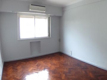 DEPARTAMENTO 3 AMB. EN BOEDO, IMPECABLE REMODELADO, APTO PROFESIONAL EXC. OPORTUNIDAD EN LA ZONA!!