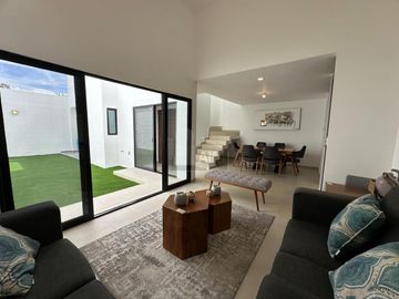 Casa en condominio en venta en Hacienda de Bravo, San Luis Potosí, San Luis Potosí