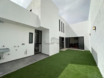 Casa en condominio en venta en Hacienda de Bravo, San Luis Potosí, San Luis Potosí