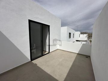 Casa en condominio en venta en Hacienda de Bravo, San Luis Potosí, San Luis Potosí