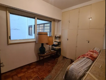 DEPTO RECOLETA  AL FRENTE 4 AMBIENTES, 3 DORMITORIOS, 3 COCHERAS HERMOSO!!