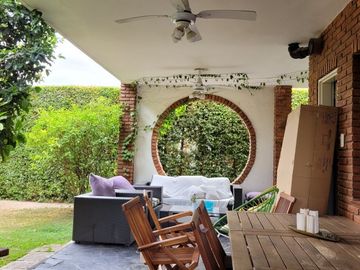 Casa a la venta en Country Las Lajas!