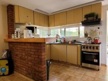 Casa a la venta en Country Las Lajas!