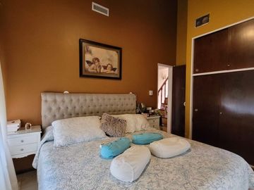 Casa a la venta en Country Las Lajas!