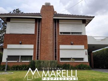 Casa a la venta en Country Las Lajas!