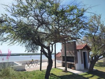 EN VENTA- ESPECTACULAR CASA CON VISTA AL RIO SOBRE ALVEAR