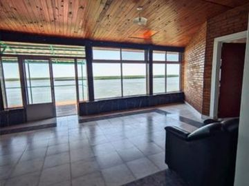 EN VENTA- ESPECTACULAR CASA CON VISTA AL RIO SOBRE ALVEAR