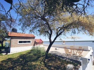 EN VENTA- ESPECTACULAR CASA CON VISTA AL RIO SOBRE ALVEAR