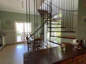 Casa 6 ambientes - San Nicolas 1339 - Castelar Norte