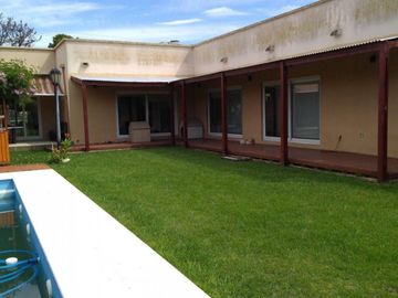 Magnifica casa en Pinamar a 300 mts de la playa - Tres carabelas 400