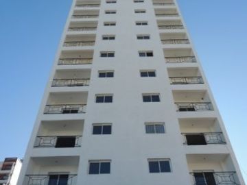 VENTA - DEPARTAMENTO 2 AMBIENTES C/COCHERA - ZONA CENTRICA