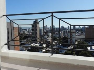 VENTA - DEPARTAMENTO 2 AMBIENTES C/COCHERA - ZONA CENTRICA