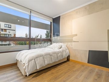Departamento en Venta en LUJOSO DÚPLEX CON JARDÍN DEPARTAMENTO EN ALTO LOS DOMINICOS