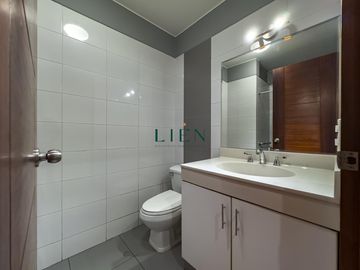 Departamento en Exclusivo Condominio Familiar en El Polo
