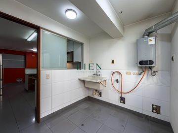 Departamento en Exclusivo Condominio Familiar en El Polo