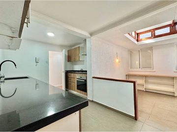 Se vende gran casa Mall Los Dominicos