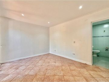 Se vende gran casa Mall Los Dominicos