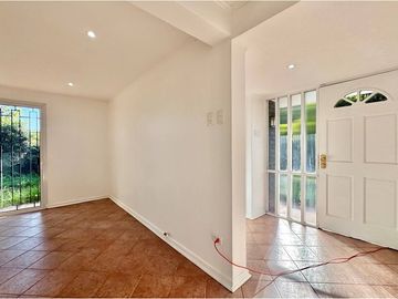Se vende gran casa Mall Los Dominicos
