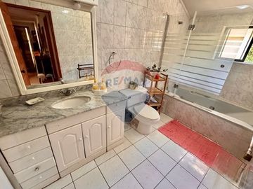 Arriendo casa Calera de Tango 4D+4B