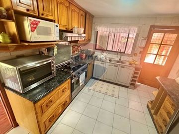Arriendo casa Calera de Tango 4D+4B
