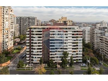 Amplio Departamento en Las Condes. 5 hab -3 bañ